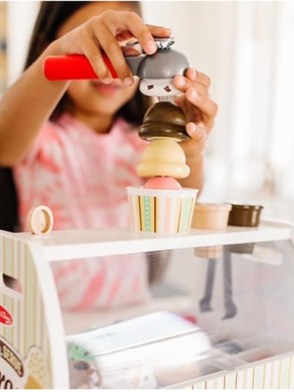 NIB Melissa & Doug Wooden Scoop & Serve Ice Cream Counter Toy 3+ - Picture 2 of 3